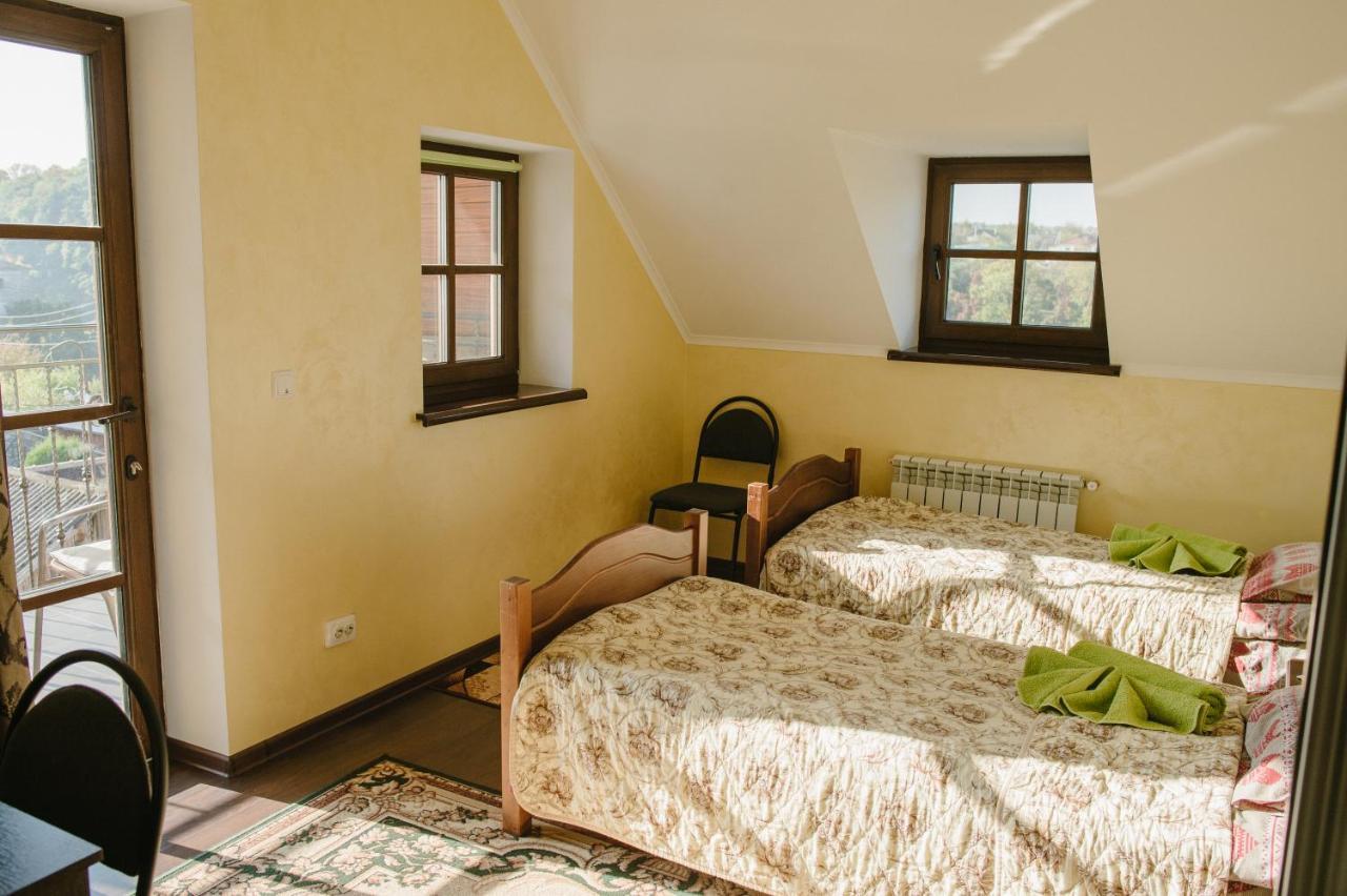 Джерело Kamjanez-Podilskyj Exterior foto