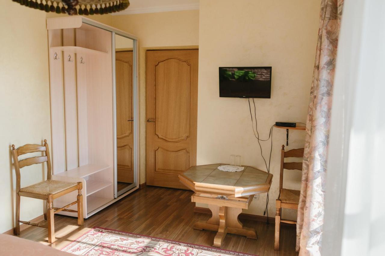 Джерело Kamjanez-Podilskyj Exterior foto